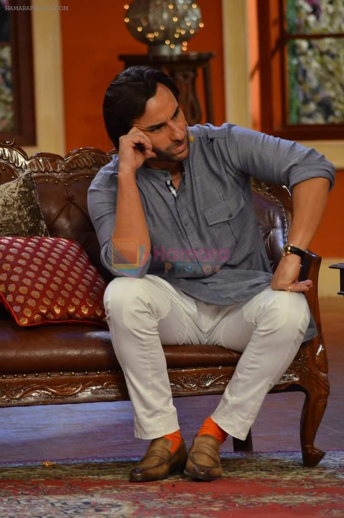 Saif Ali Khan on the sets of Comedy nights with Kapil in Filmcity, Mumbai on 25th Nov 2013