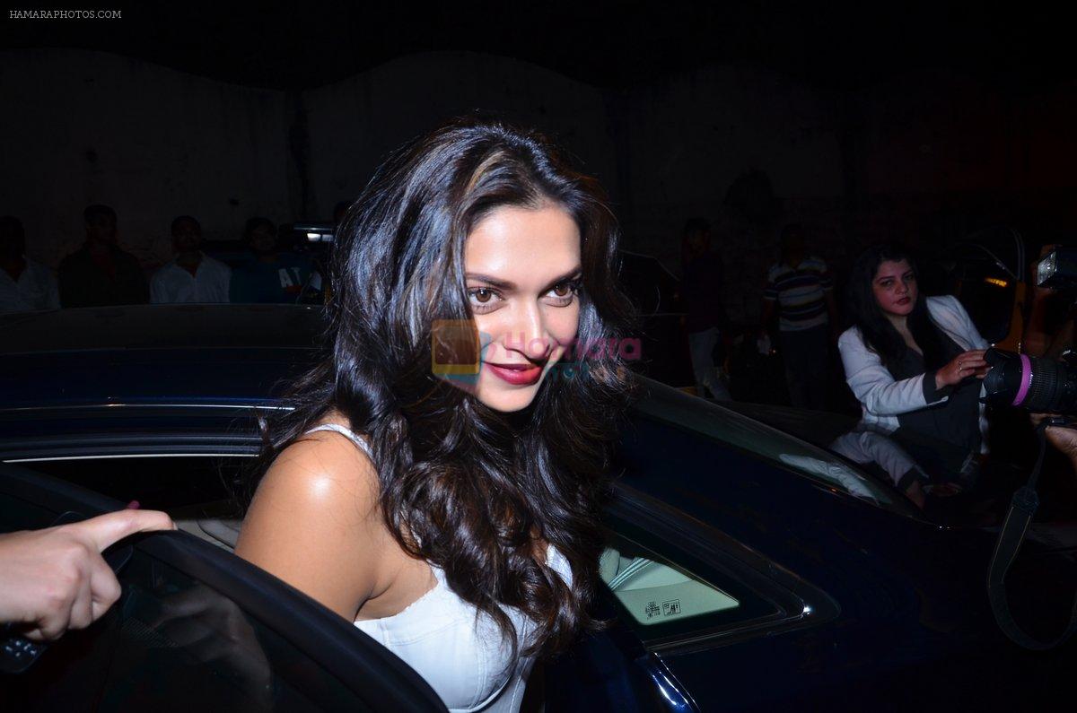 Deepika Padukone at Finding Fanny Movie Completion Bash in Olive, Mumbai on 27th Nov 2013