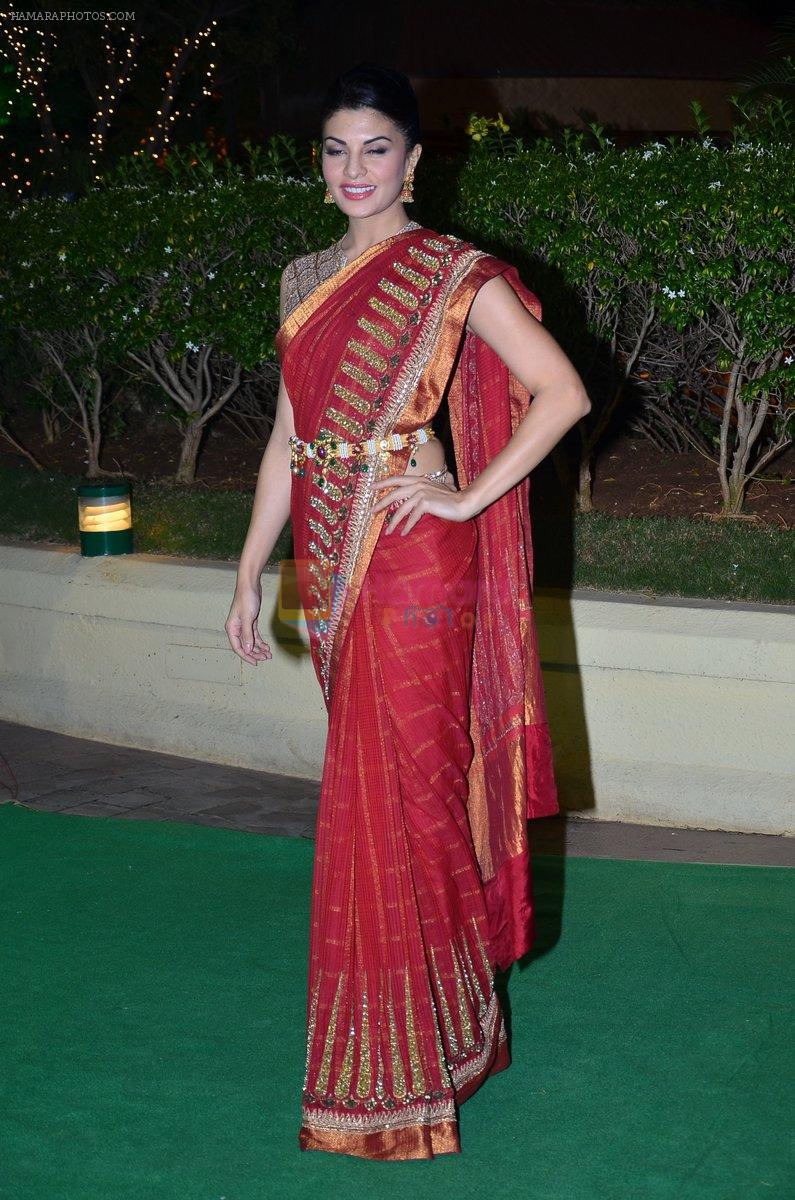 Jacqueline Fernandez at Vishesh Bhatt's Wedding Reception in Taj Land's End, Bandra, Mumbai on 28th Nov 2013