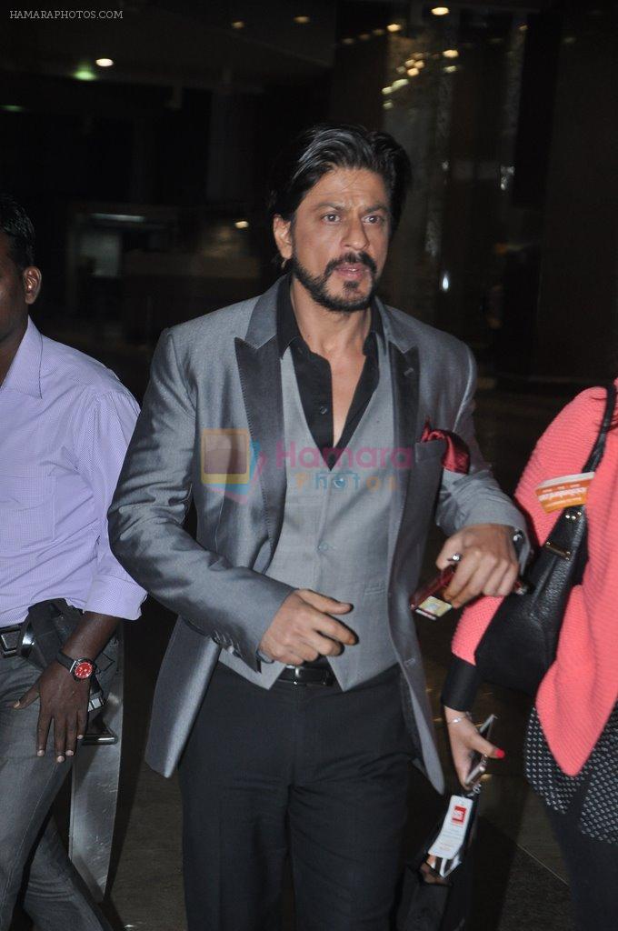 Shahrukh Khan returns from Delhi on 5th Dec 2013