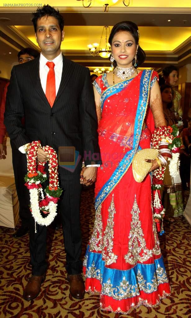 inder & pavitra kochar at Dheeraj Kumar's nephew Inder Kochar wedding at Ramada,Juhu on 9th Dec 2013