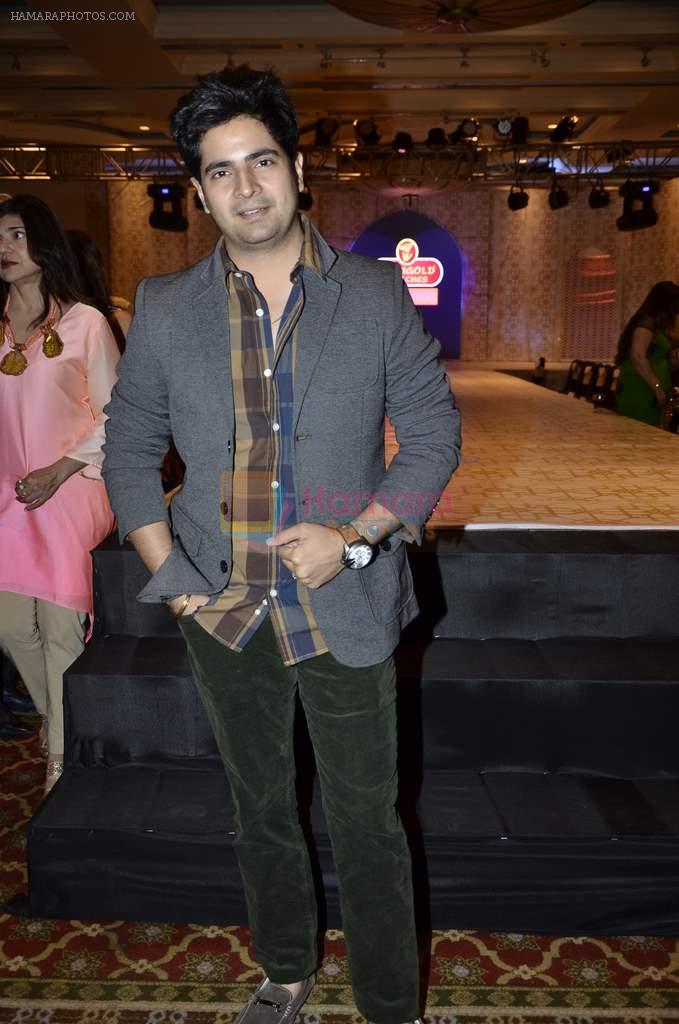 Karan Mehra at Rohit Verma's show for Marigold Watches in J W Marriott, Mumbai on 11th Dec 2013