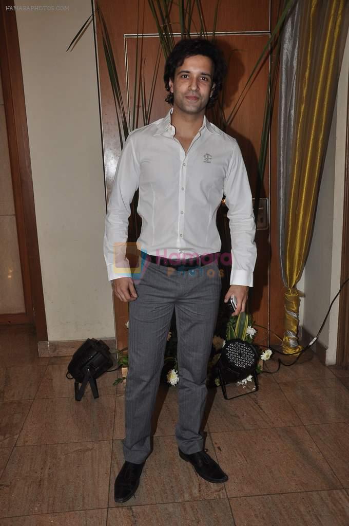 Aamir ali at Sargun Mehta and Ravi Dubey's wedding bash in The Club, Mumbai on 13th Dec 2013