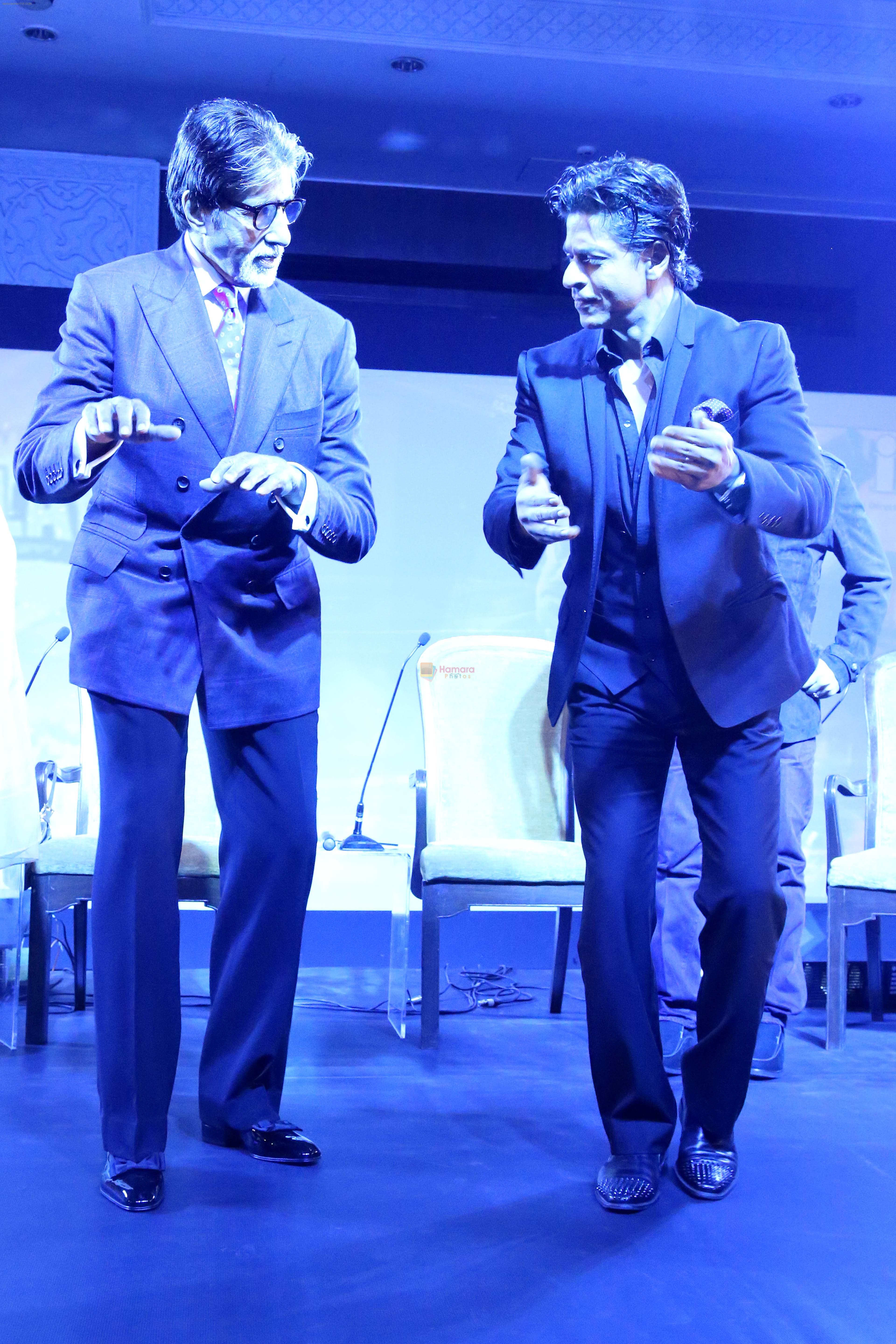 Amitabh Bachchan, Shahrukh Khan at NDTV solution Summit on 15th Dec 2013