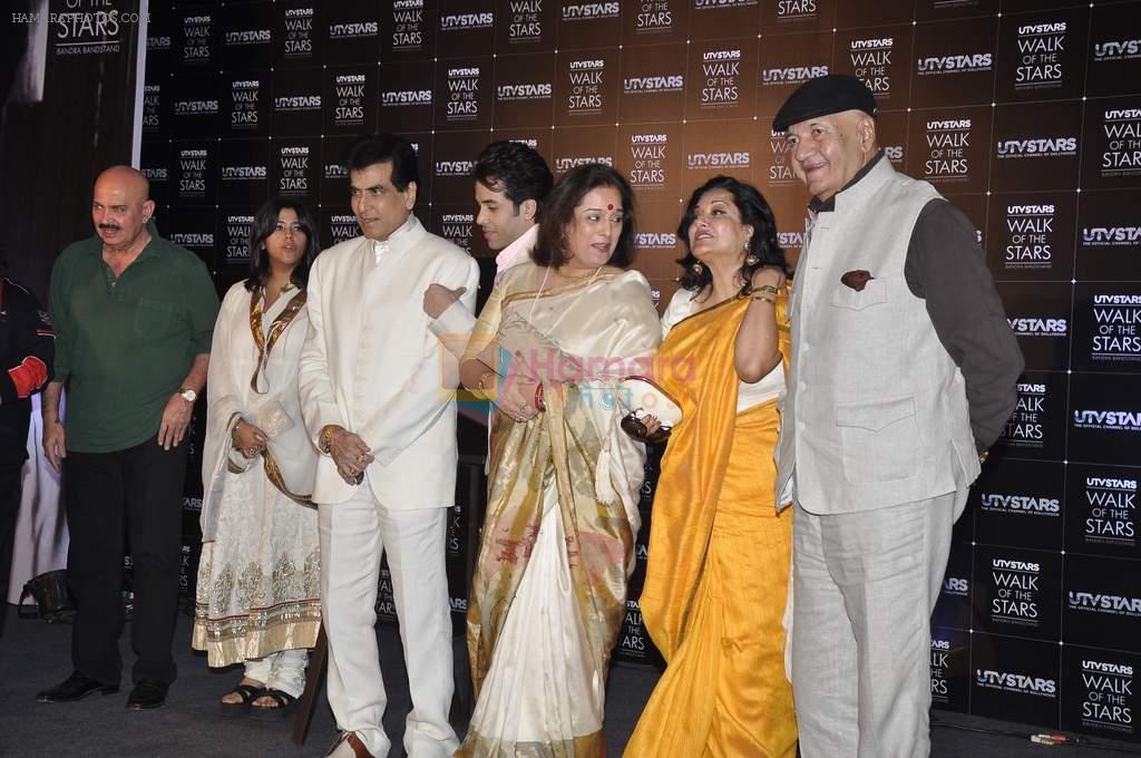 Rakesh,Ekta, Tusshar, Shobha, Jeetendra,Moushumi, Poonam, Prem Chopra at UTV Stars Walk Of The Stars honours Jeetendra in Novotel, Mumbai on 18th Dec 2013