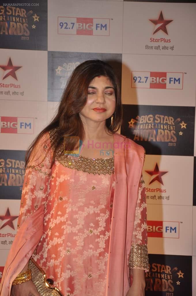 Alka Yagnik at Big Star Awards red carpet in Andheri, Mumbai on 18th Dec 2013