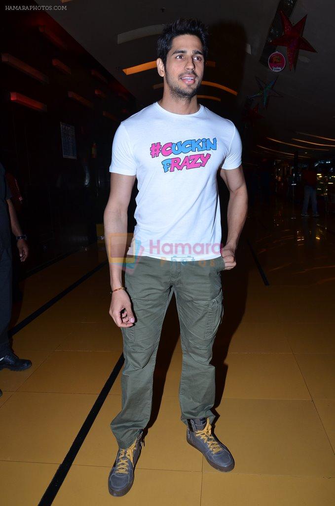 Sidharth Malhotra at Hasee Toh Phasee promotions in Cinemax, Mumbai on 19th Dec 2013