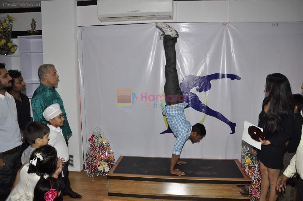 Dalip Tahil at Mandeep's Hot Yoga launch in Andheri, Mumbai on 21st Dec 2013