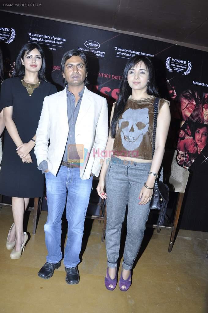 Nawazuddin Siddiqui, Niharika Singh, Meneka Lalwani at the Promotion of film Miss Lovely in Aurus, Mumbai on 23rd Dec 2013