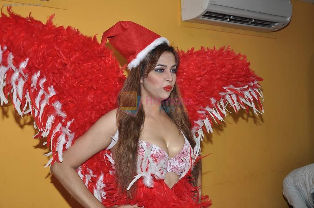 Tanisha Singh santa shoot in Andheri, Mumbai on 23rd Dec 2013