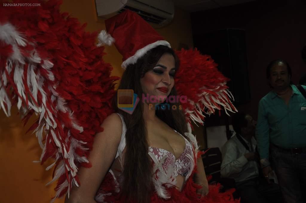 Tanisha Singh santa shoot in Andheri, Mumbai on 23rd Dec 2013