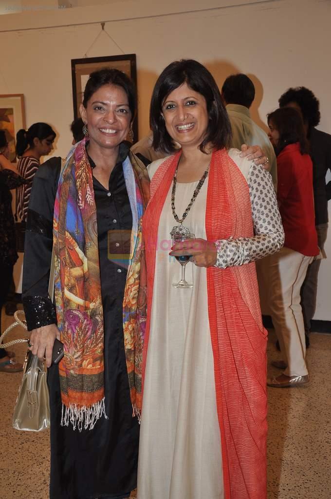 Leena Mogre at Bharti Pitre's art show in Jehangir, Mumbai on 25th Dec 2013