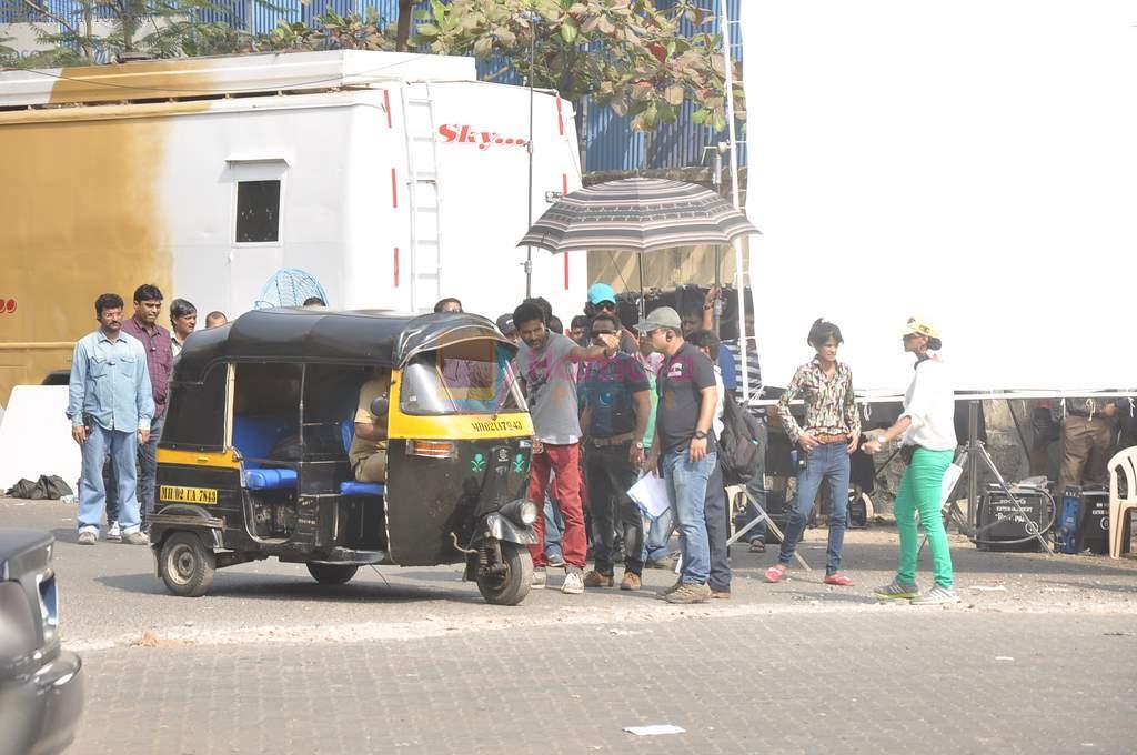 Ajay Devgan on location in Oshiwara, Mumbai on 4th Jan 2014