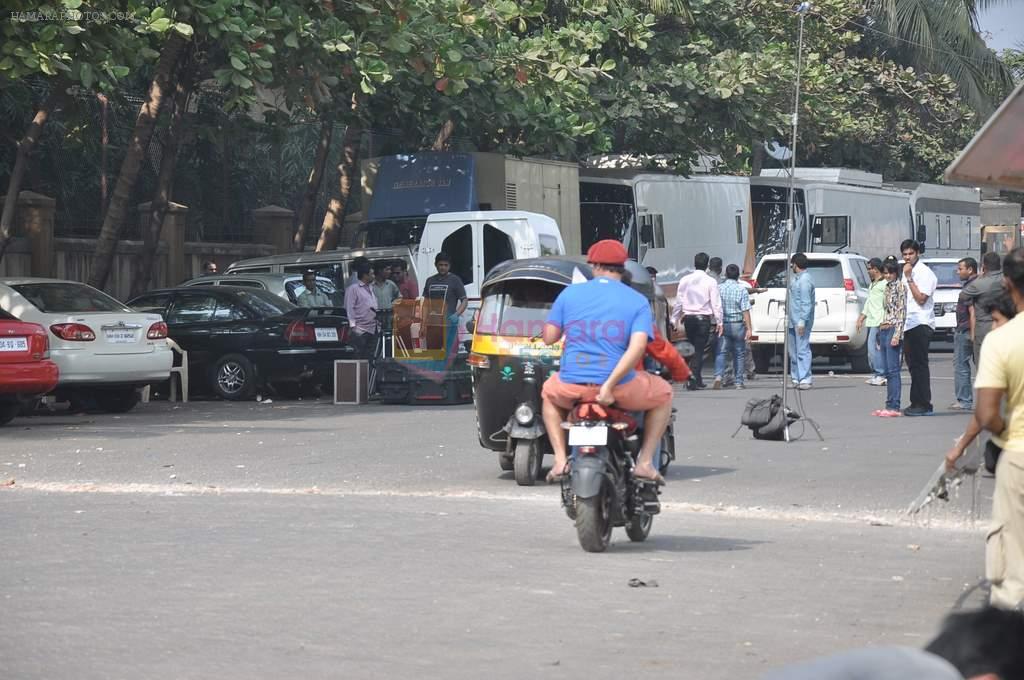 Ajay Devgan on location in Oshiwara, Mumbai on 4th Jan 2014