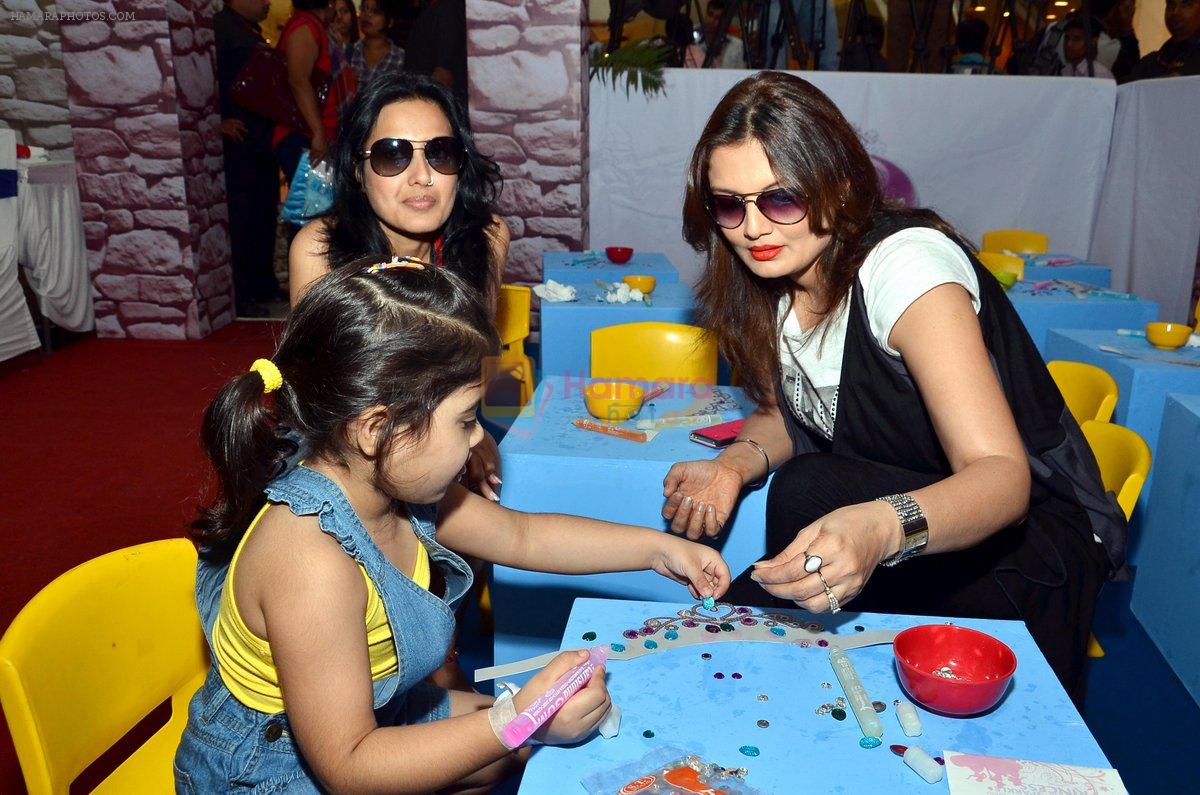 Deepshikha, Kamya Panjabi at Barbie event in Mumbai on 8th Jan 2014