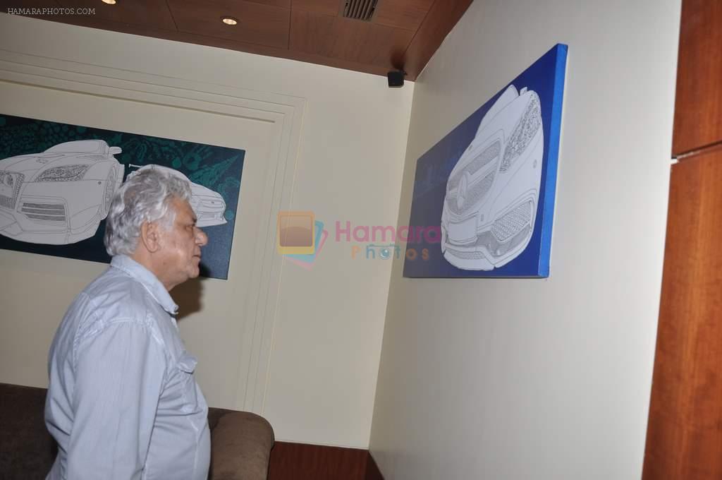 Om Puri at Pratik Sharma's art event in J W Marriott, Mumbai on 10th Jan 2014