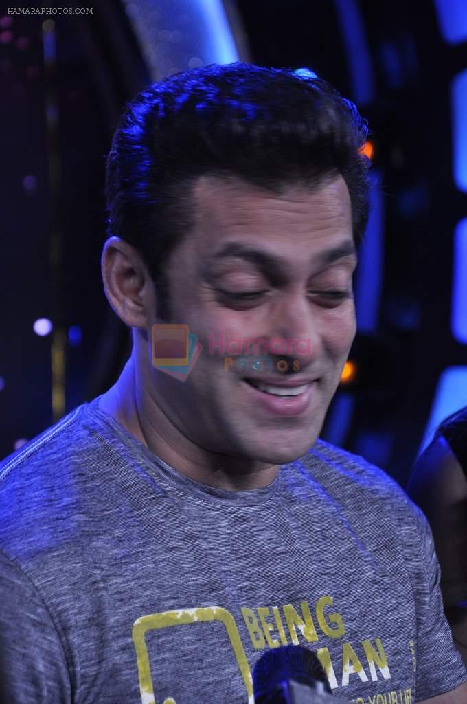 Salman Khan on the sets of ZEE DID in Mahalaxmi, Mumbai on 13th Jan 2014