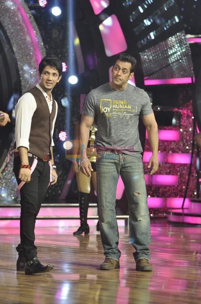 Salman Khan on the sets of ZEE DID in Mahalaxmi, Mumbai on 13th Jan 2014