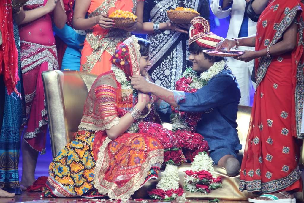 Vinod and Raksha getting married on Nach Baliye-6 catch the episode on Sunday @ 9pm on STAR Plus