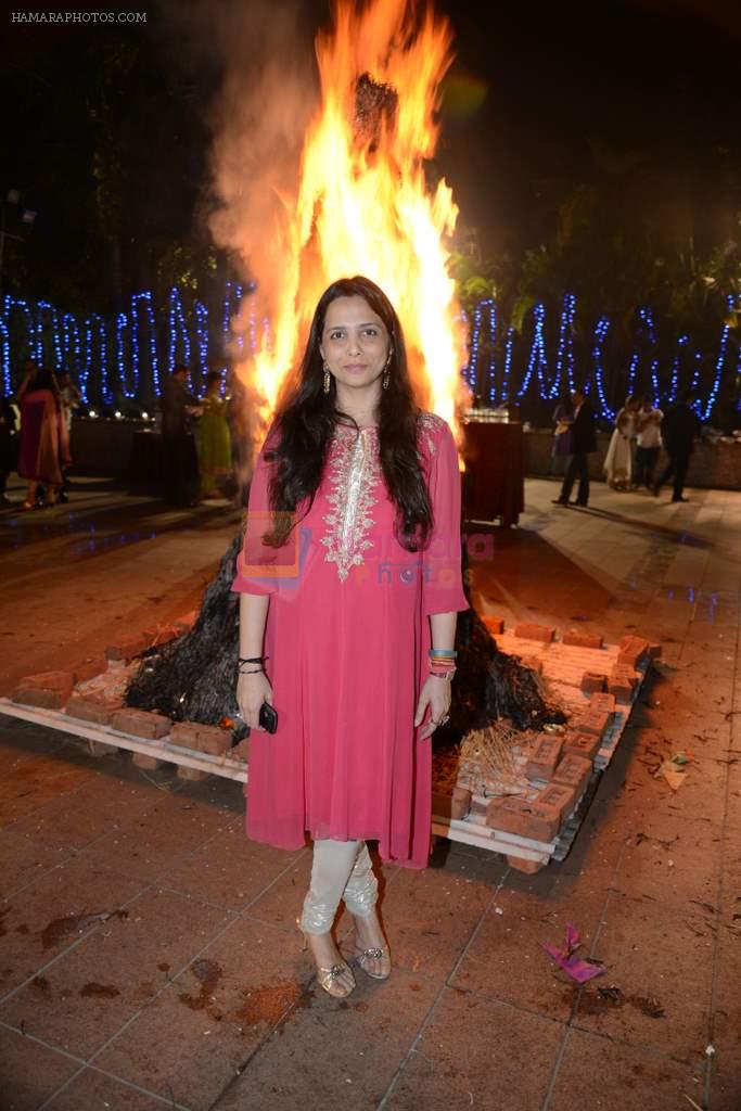at Roopa Vohra's Lohri in Mumbai on 16th Jan 2014