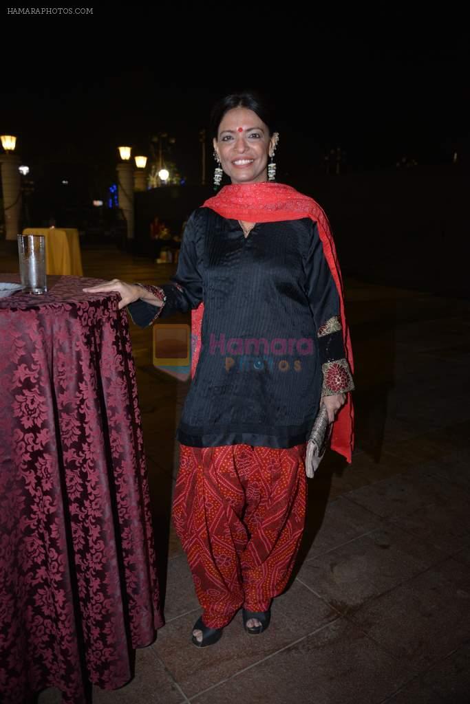 Leena Mogre at Roopa Vohra's Lohri in Mumbai on 16th Jan 2014