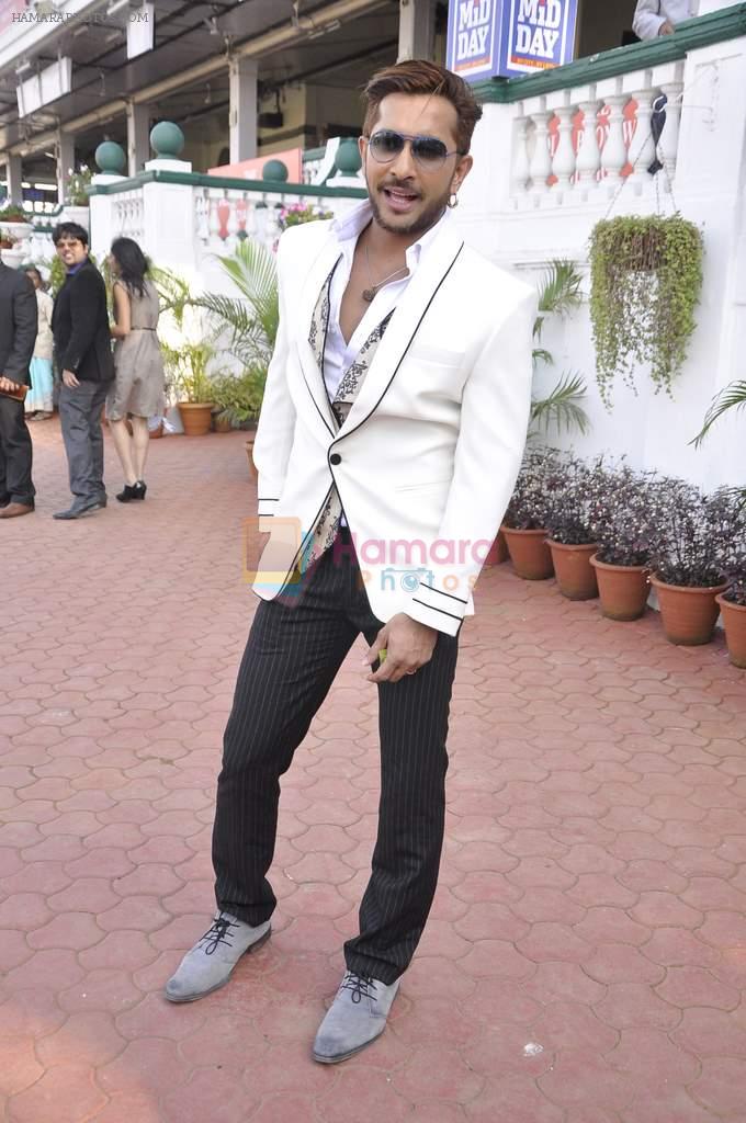 Terence Lewis at Mid-day race in RWITC, Mumbai on 18th Jan 2014