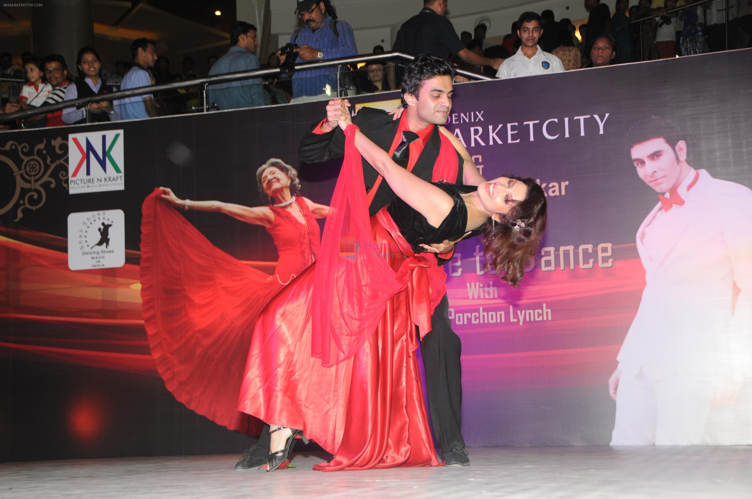 Varsha Usgaonkar with Amit Dholavat  at Phoenix Marketcity Kurla hosted dance performance in Mumbai on 19th Jan 2014