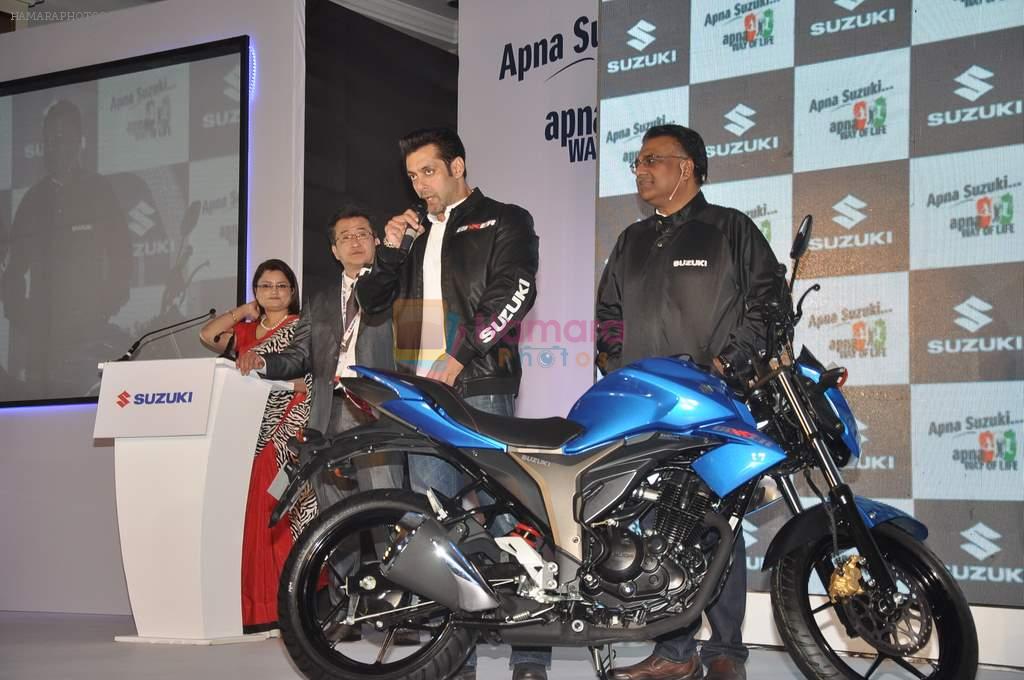 Salman Khan at Suzuki bike launch in Taj Land's End, Mumbai on 27th Jan 2014