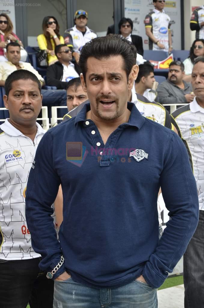 Salman Khan at CCL Match of Mumbai Heroes Vs Telugu Warriors in Dubai on 1st Feb 2014