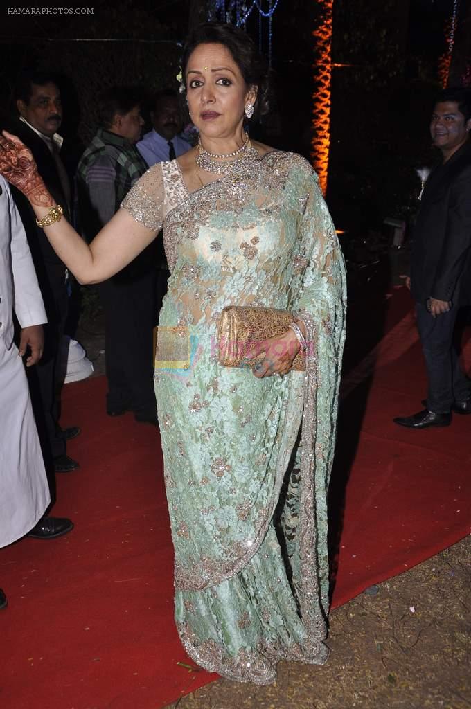 Hema Malini at Ahana Deol's Wedding Reception in Mumbai on 2nd Feb 2014