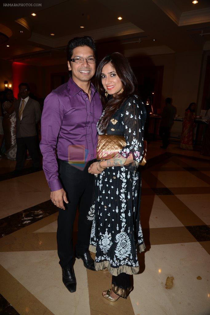 Shaan at Siddharth Kannan's wedding reception with Neha in Mumbai on 4th Feb 2014
