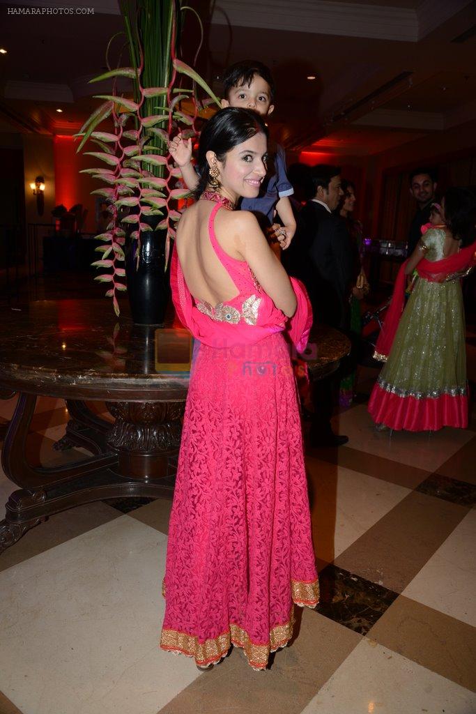 Divya Kumar at Siddharth Kannan's wedding reception with Neha in Mumbai on 4th Feb 2014