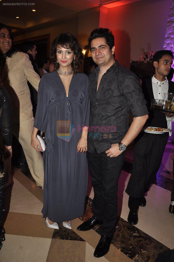 Nikita Rawal at Siddharth Kannan's wedding reception with Neha in Mumbai on 4th Feb 2014