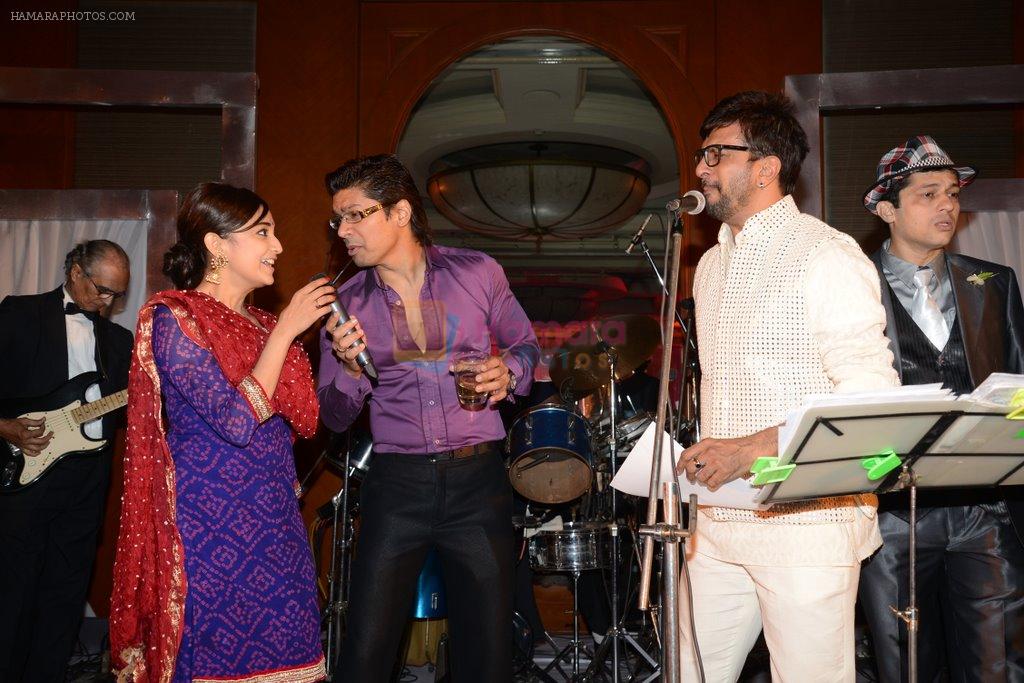 Monali Thakur, Shaan, Javed Jaffrey at Siddharth Kannan's wedding reception with Neha in Mumbai on 4th Feb 2014