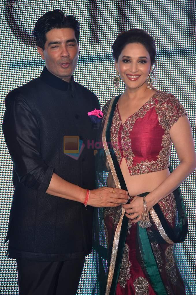 Madhuri Dixit at Manish malhotra show for save n empower the girl child cause by lilavati hospital in Mumbai on 5th Feb 2014