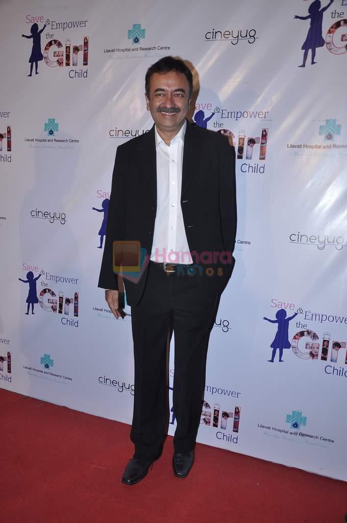 Rajkumar Hirani at Manish malhotra show for save n empower the girl child cause by lilavati hospital in Mumbai on 5th Feb 2014