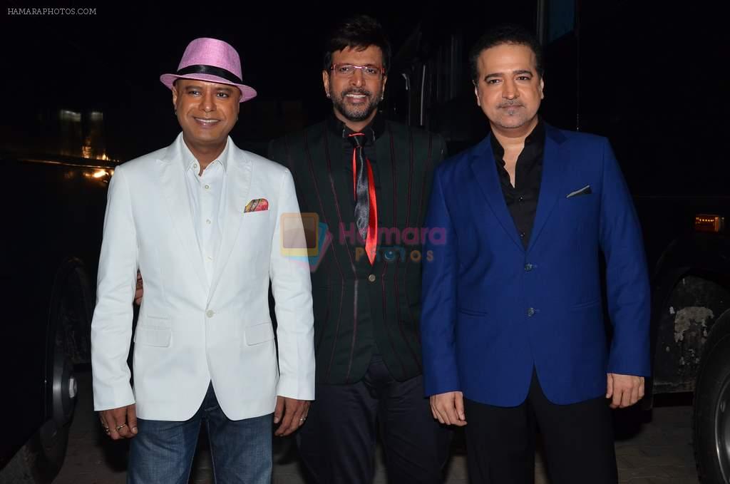 Javed Jaffrey, Ravi Behl, Naved Jaffrey at gunday promotions on the sets of Boogie Woogie in Malad, Mumbai on 6th Feb 2014