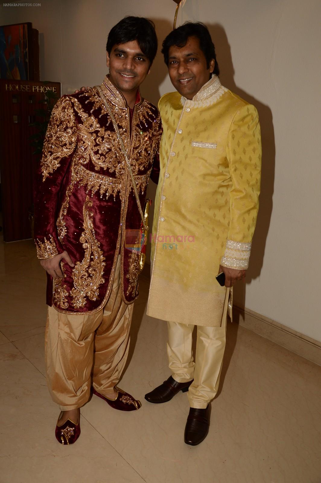sudeep  bhavdeep at Music Maestro Pt. Bhavdeep Jaipurwale's Son Sudeep Jaipurwale's Sangeet on 5th Feb 2014