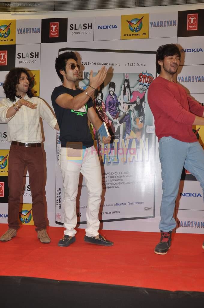 Himansh Kohli, Devanshu Sharma, Shreyas Pardiwalla at DVD launch of Yaariyan in Powai, Mumbai on 11th feb 2014