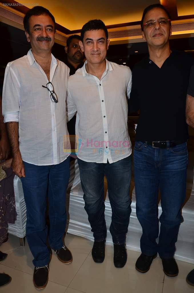 Aamir Khan, Vidhu Vinod Chopra, Anil Kapoor at the launch of Sagar Movietone in Khar Gymkhana, Mumbai on 11th Feb 2014