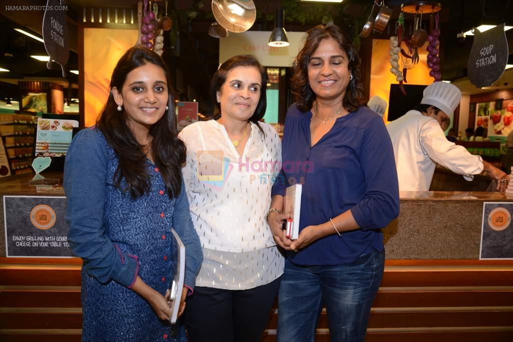 Avni Biyani at Asha Khatau's book launch in Foodhall, Mumbai on 13th Feb 2014