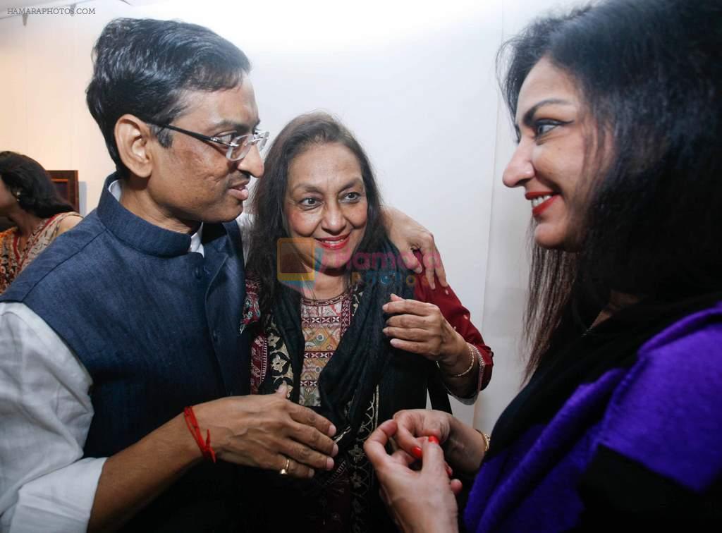 Bharat Tripathi,Bharti Jaffrey & Anuradha patel at Bharat Tripathi's Tirthankar exhibition in Mumbai on 13th Feb 2014