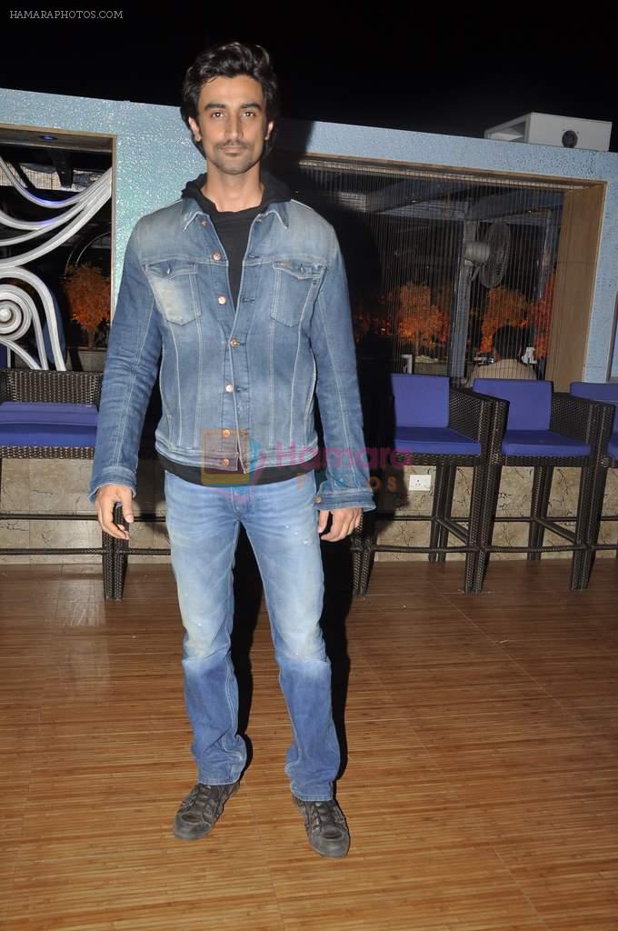 Kunal Kapoor at Bohra Bros party in Sheesha, Mumbai on 13th Feb 2014