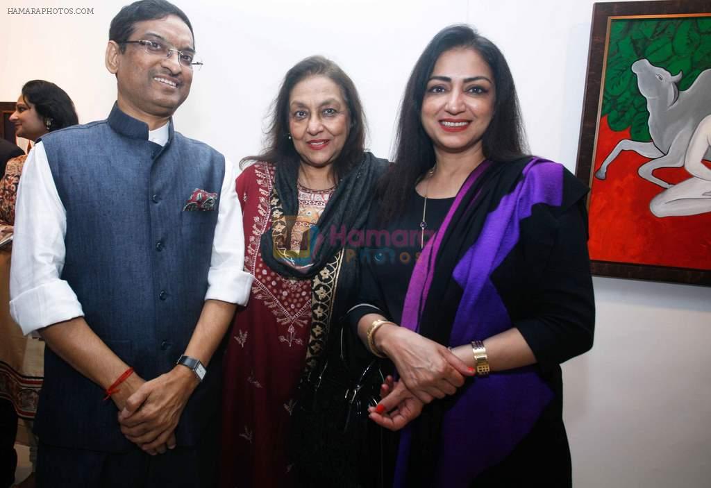Bharat Tripathi,Bharti Jaffrey & Anuradha patel at Bharat Tripathi's Tirthankar exhibition in Mumbai on 13th Feb 2014