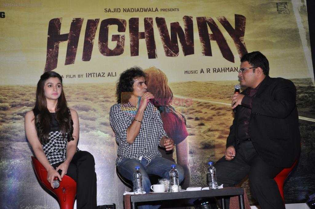 Imtiaz Ali, Alia Bhatt arrived in Bengaluru City for the launch of the movie HIGHWAY on 18th Feb 2014
