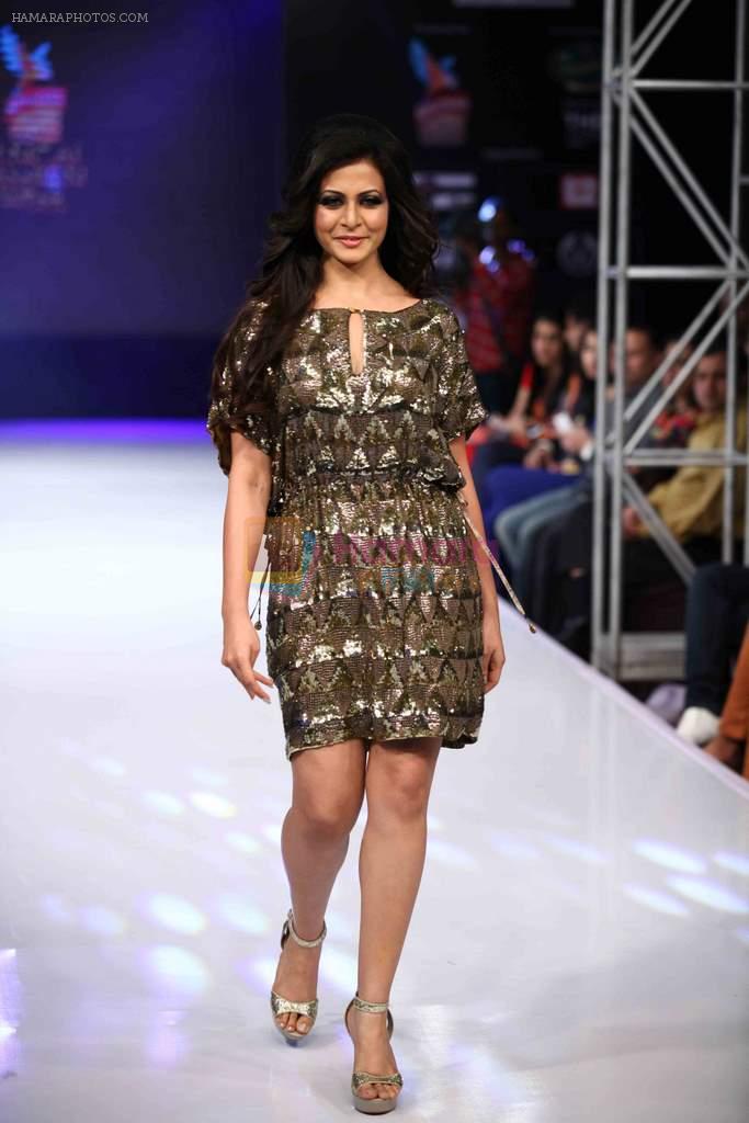 Koel Mallick walks for Rocky S on day 2 of Bengal Fashion Week on 22nd Feb 2014