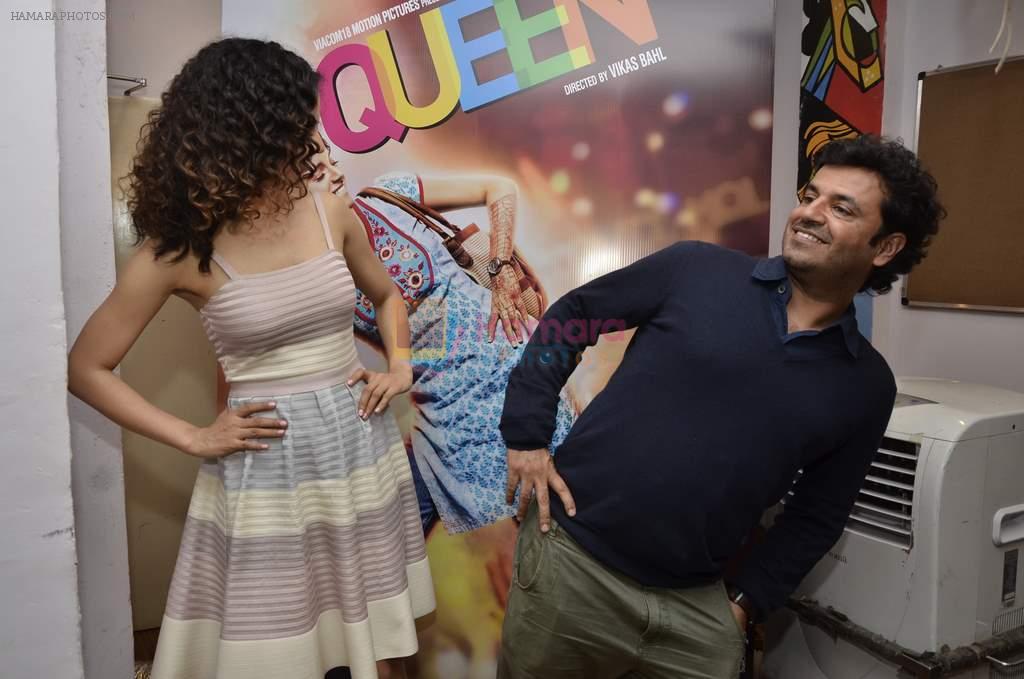 Kangana Ranaut, Vikas Bahl promotes Queen in Andheri, Mumbai on 22nd Feb 2014