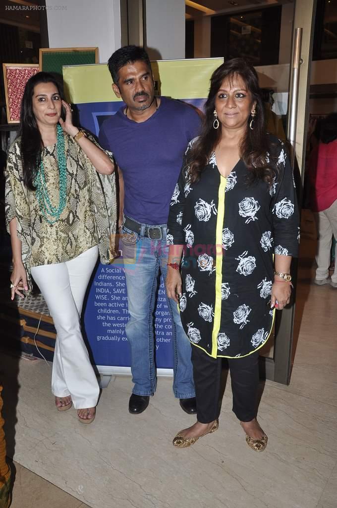 Sunil Shetty, Mana Shetty, Sharmila Khanna at Araish Event hosted by Sharmila and Shaan Khanna in Mumbai on 25th Feb 2014