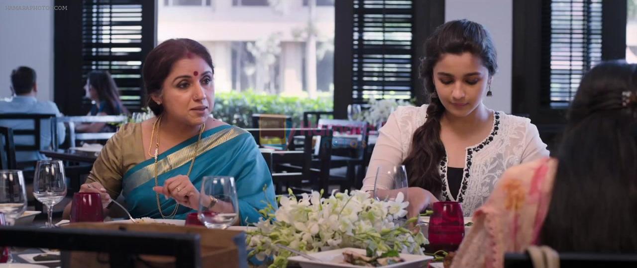 Alia Bhatt and Revathy in 2 States Movie Still