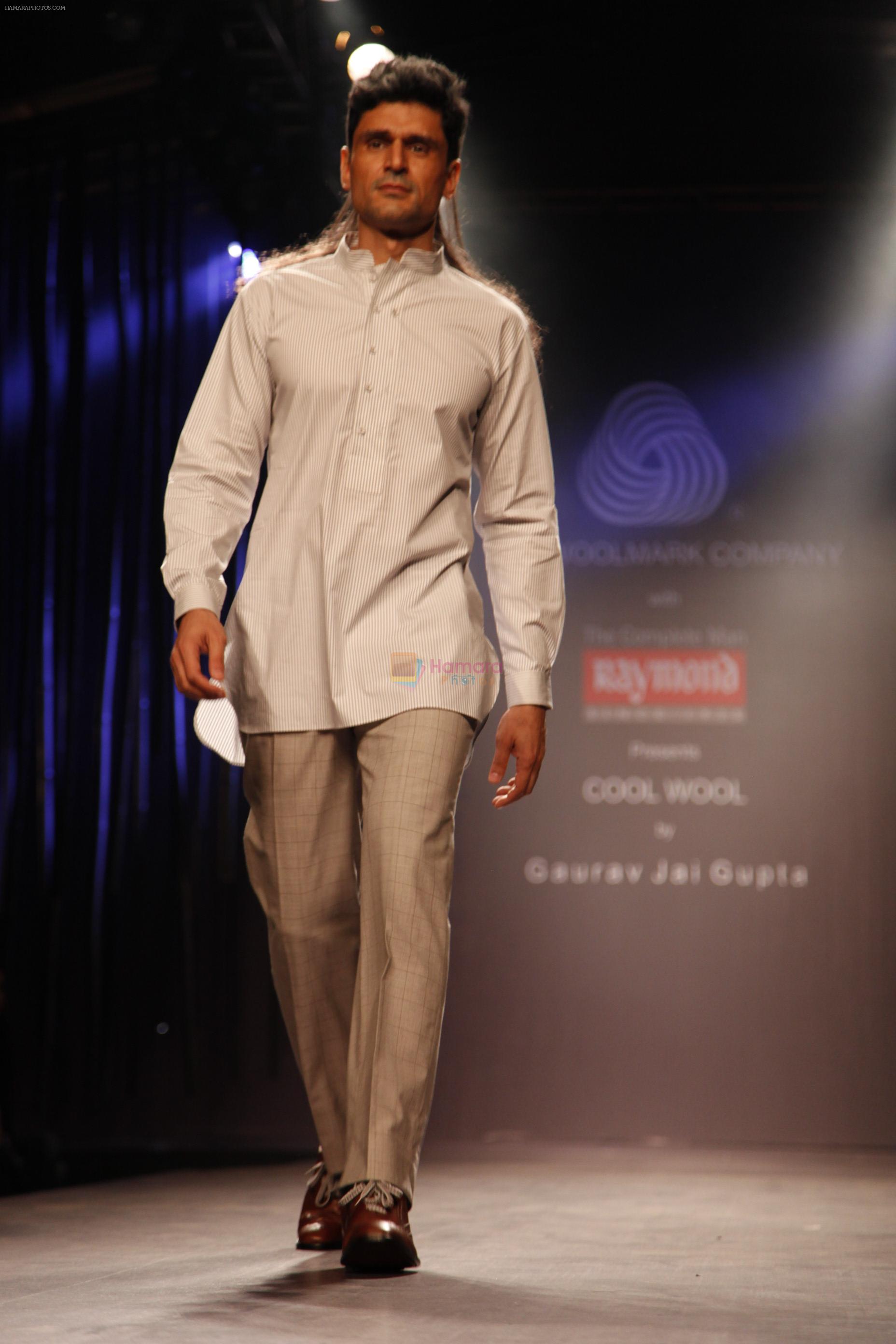 Model walks for Cool Wool show in Delhi on 6th March 2014
